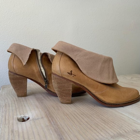 J shoes Saloon Ankle Boots, size 40 or 9.5 - Picture 2 of 7